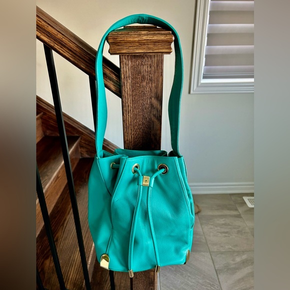 Vince Camuto Teal Blue Sling Bag Leather - Picture 1 of 3